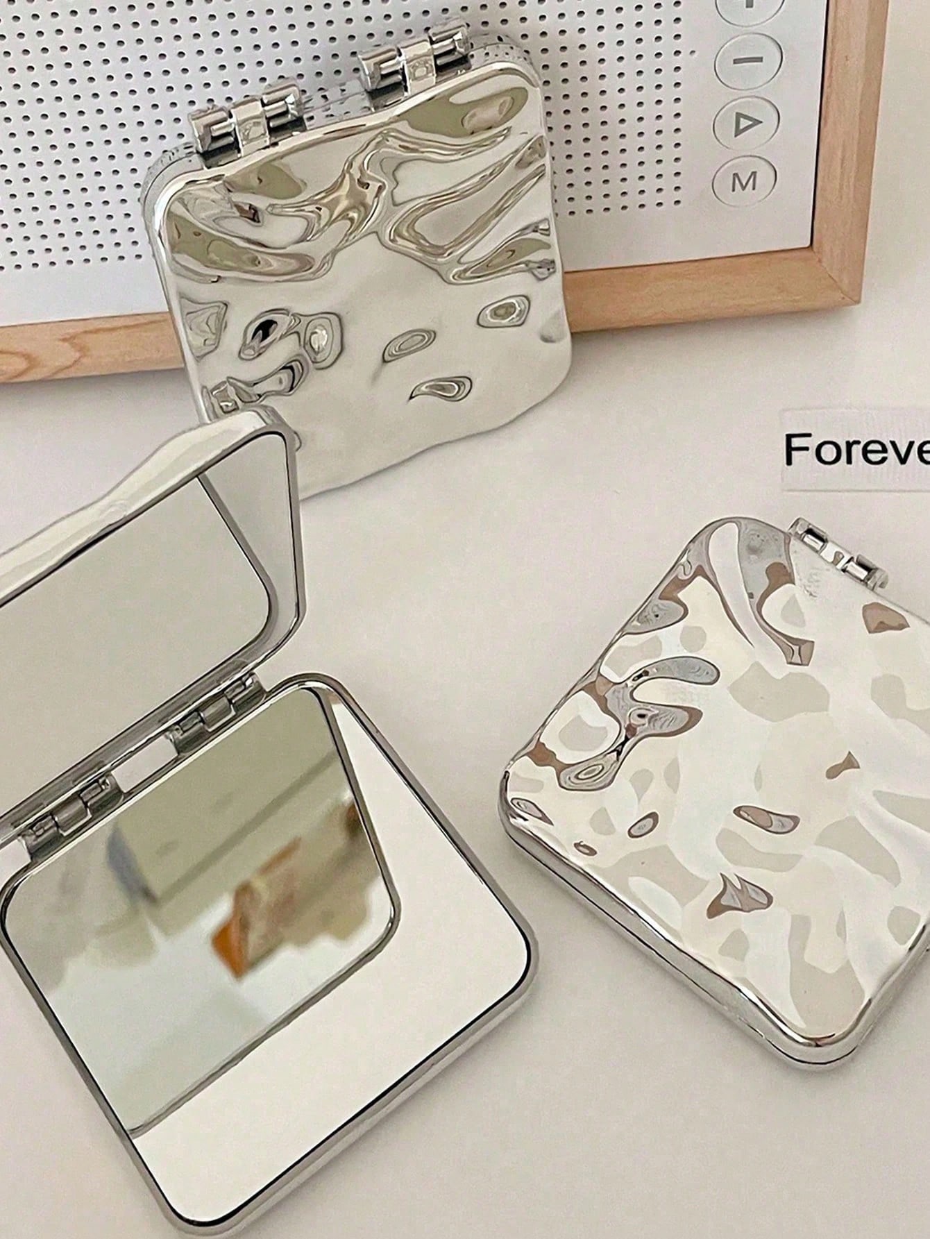 Portable Folding Makeup Mirror - Makeup Beauty Y2K Style avis et prix