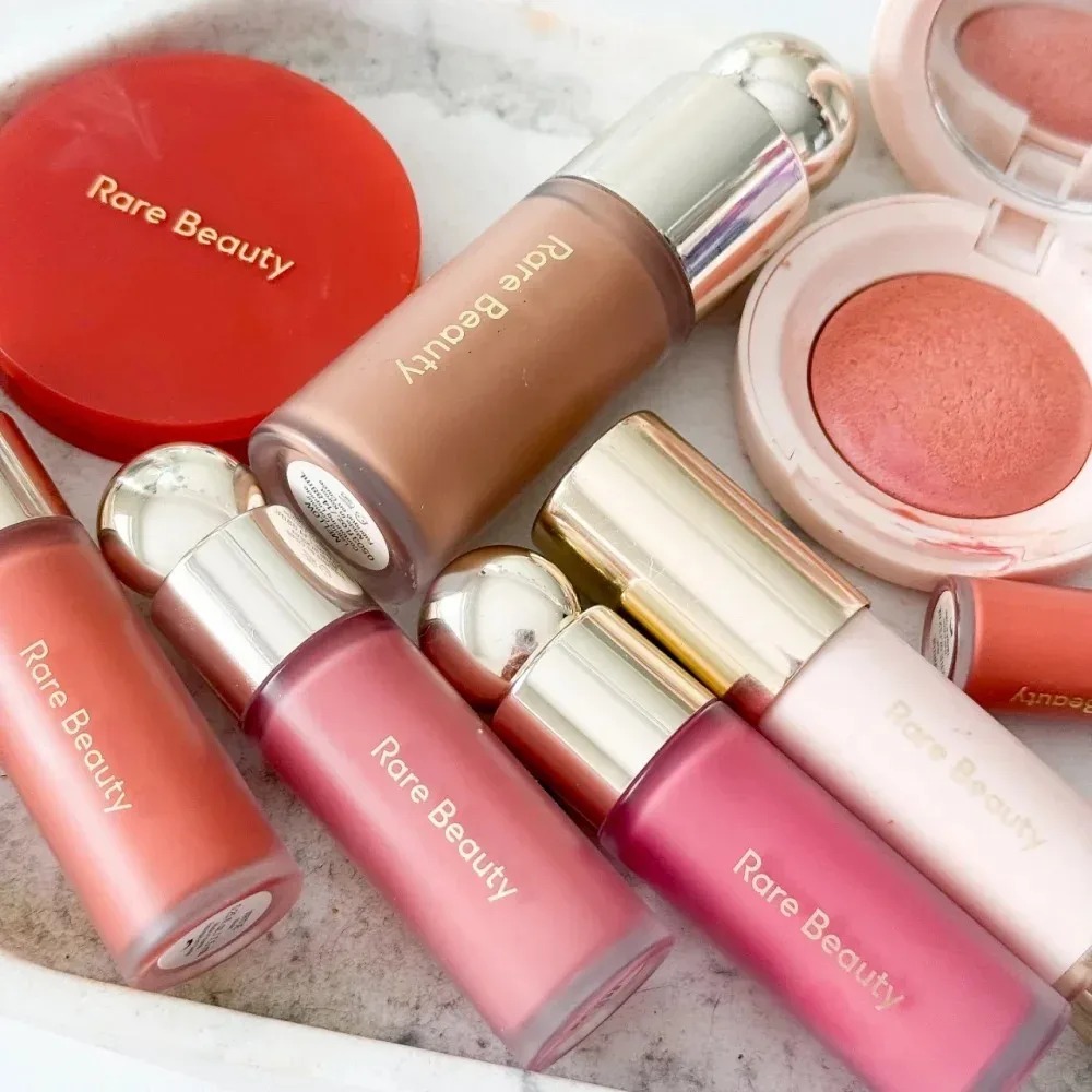Rare Beauty Lip Gloss Liquid B - Beauty Makeup Look avis et prix
